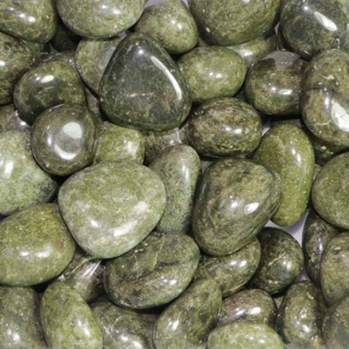 La Boîte à Cailloux - Wholesale Spiritual Stone/Crystal - Epidote India A (tumbled stone)