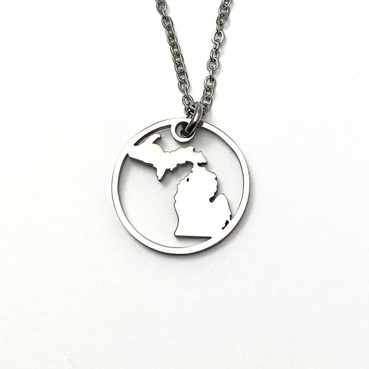 Pendentif Michigan Circle Outline, grand, petit ou petit pour la vente par Be Inspired UP