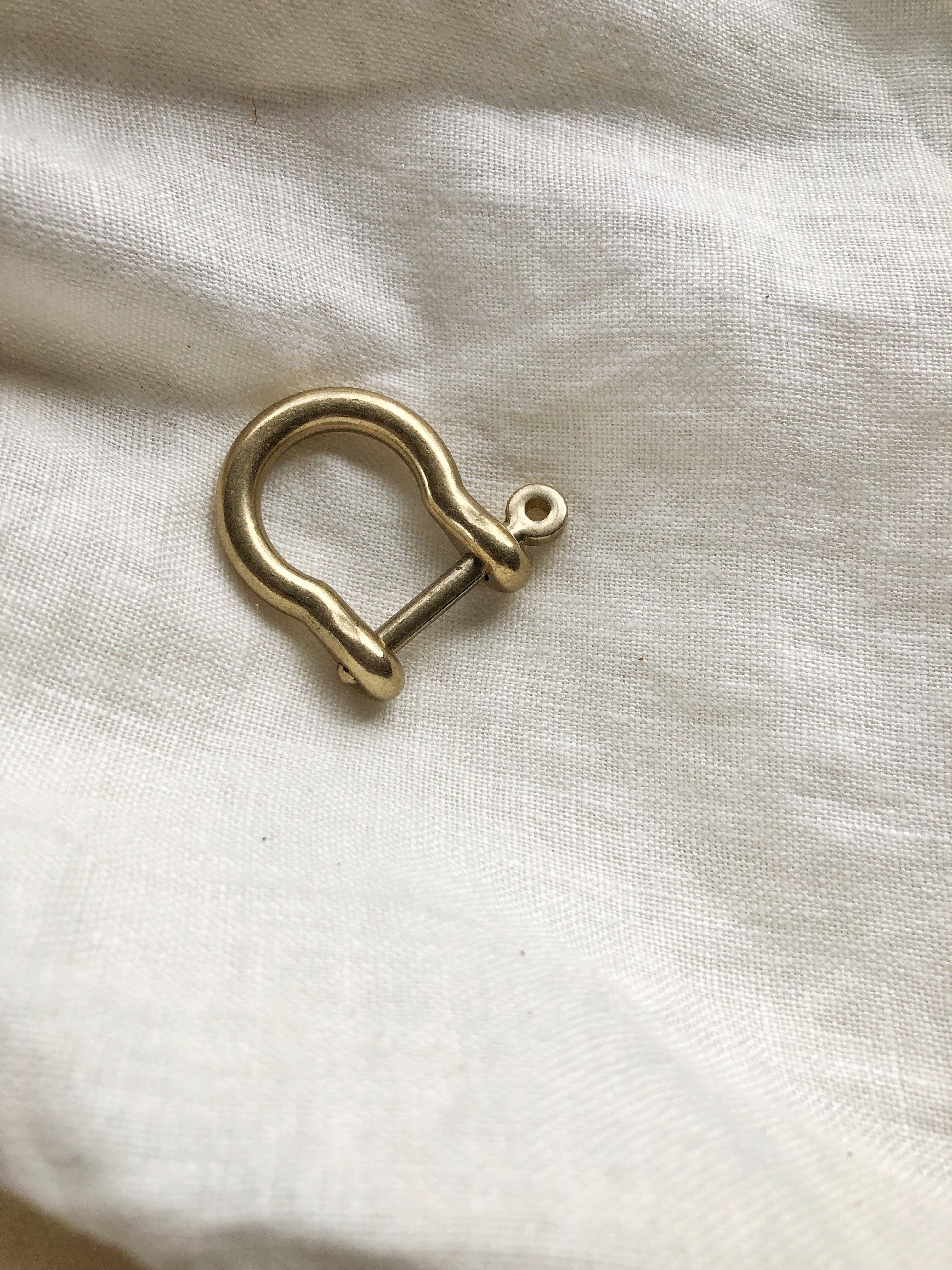 Tamboon Leather Co - Wholesale Keychain - Unisex - Japanese Brass Shackle Key Keeper