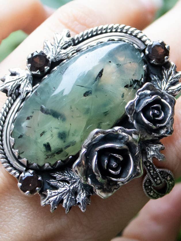 Skovslør — Prehnit Ring, AR- 7745 for engroshandel hos Ambra Jewels