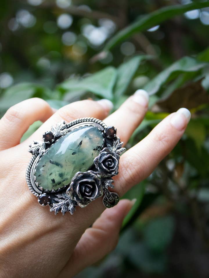 Waldschleier — Prehnit-Ring, AR-7745 für den Großhandel von Ambra Jewels