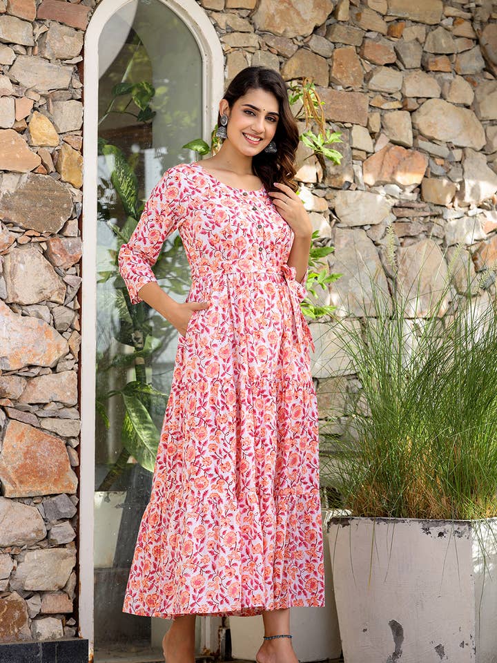 ROBE À MAIN ORANGE CLASSIQUE pour la vente par PEI