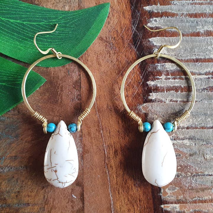 White howlite raindrop crystal gold hoop earrings for wholesale by Jasper Rocks