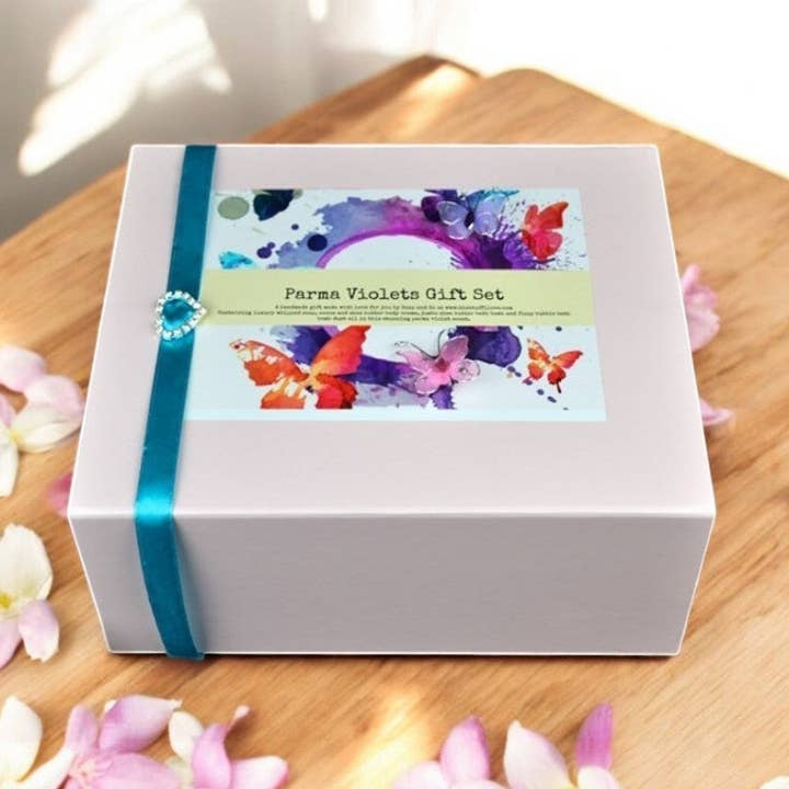 The Stuff I Love - Wholesale Bath & Body Set - Parma Violets Handmade Bath and Beauty Gift Set Containing Bath Fluff, Jumbo Shea Bath Bomb, Body Butter and Bath Dust0