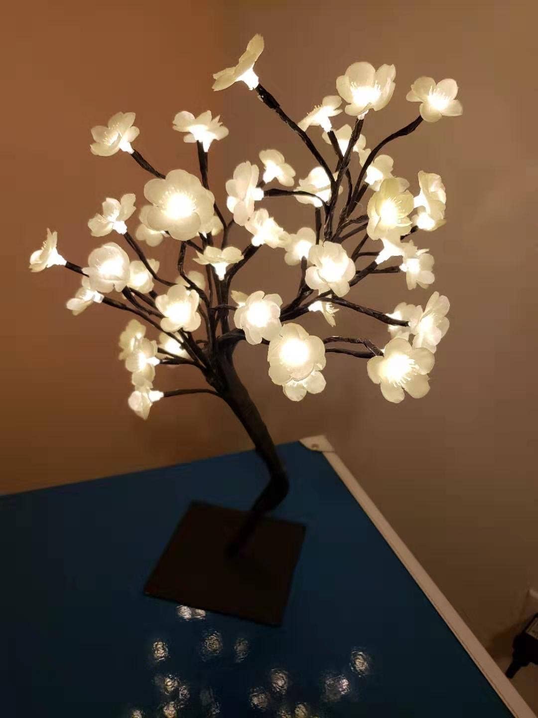 Branco quente 48 LED Tecido Cherry Blossom Tree Light - Branco Quente 20" para venda a revendedores na Faire1