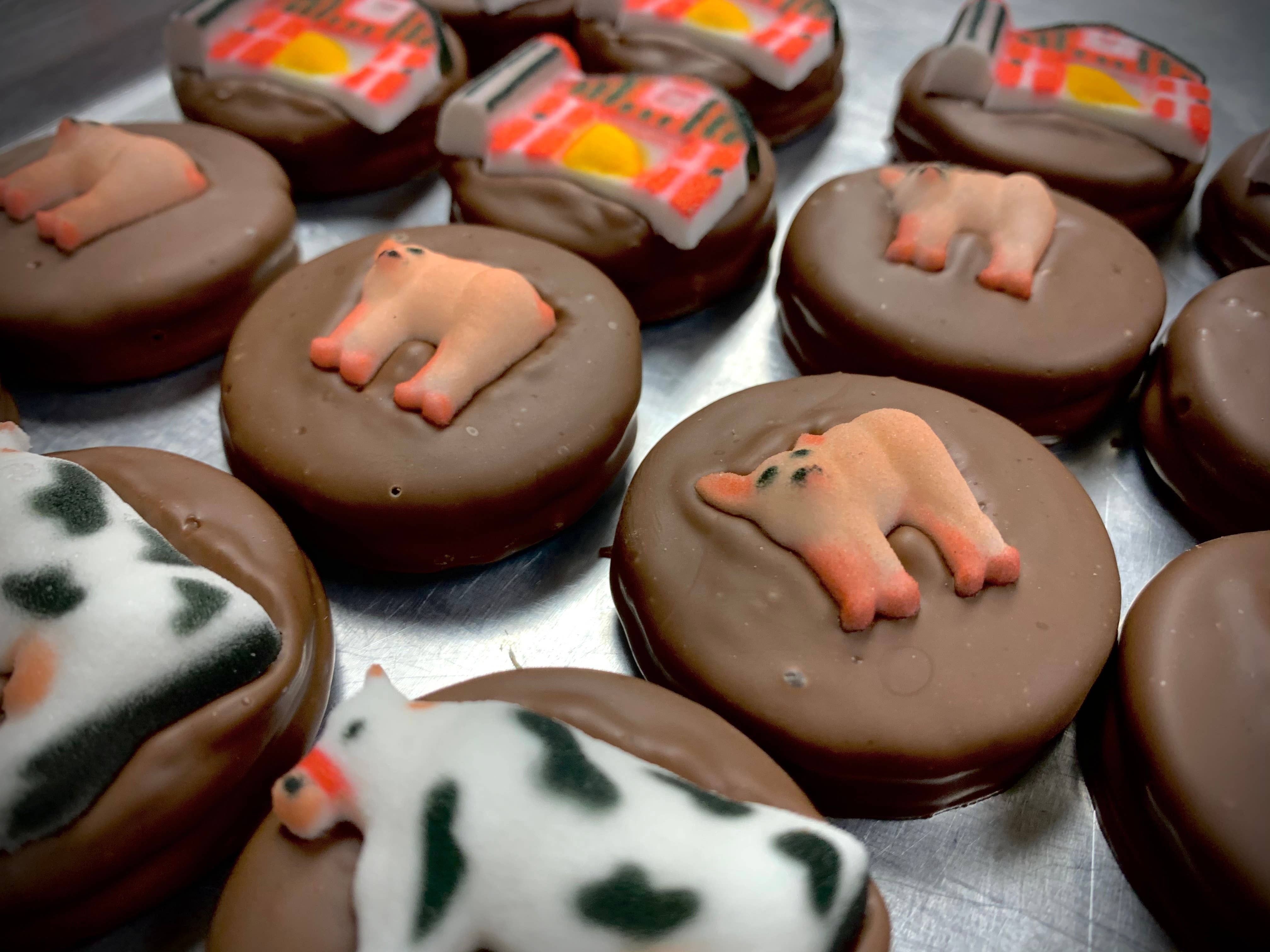 O'Shea's Candies Sweet Shop - Wholesale Chocolate Covered Sweets - O’Farm 🐄  Oreos - Milk Chocolate 2 PACK2