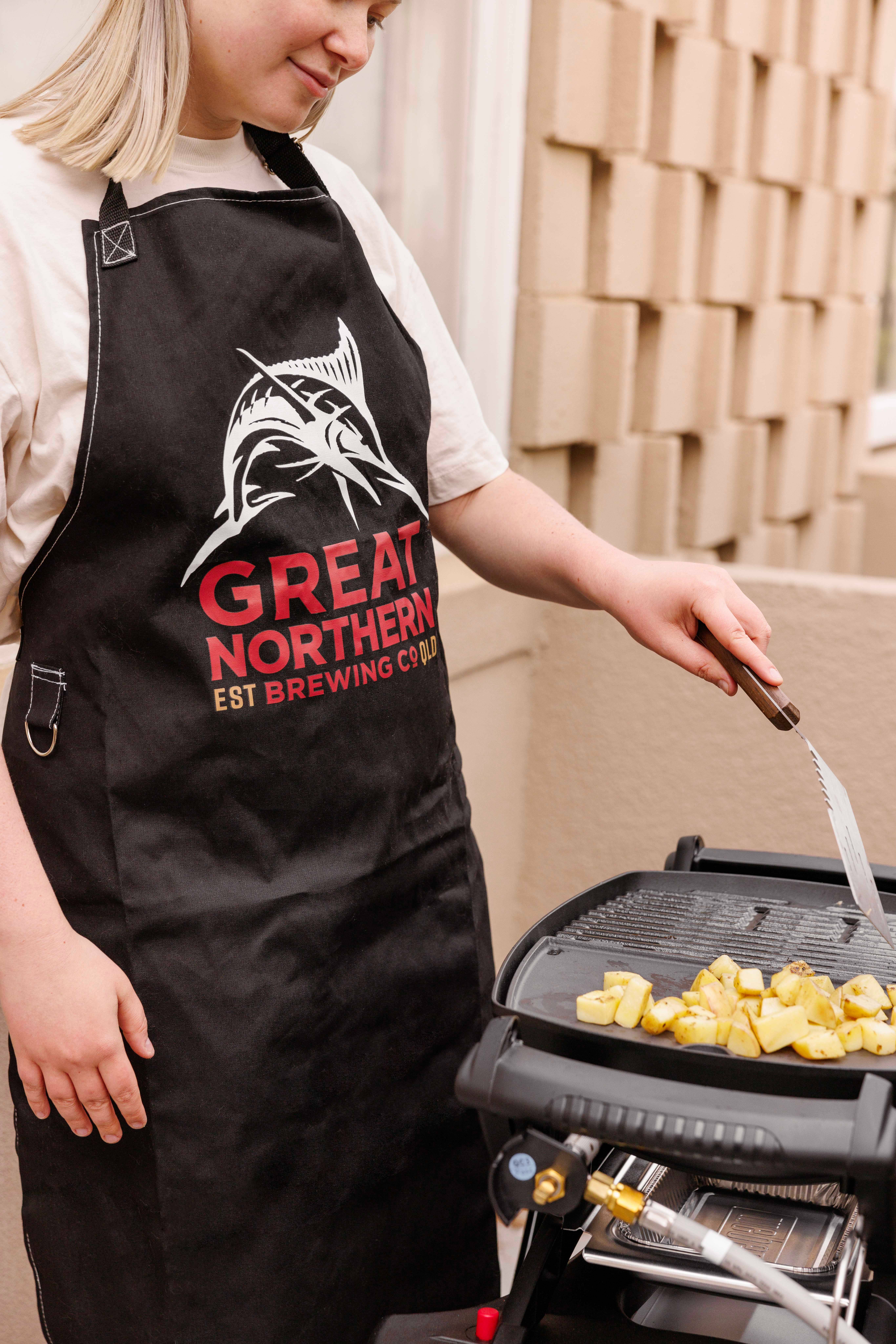 Grill Society - Wholesale Outdoor grill tools - Great Northern - Apron & Tool Set1
