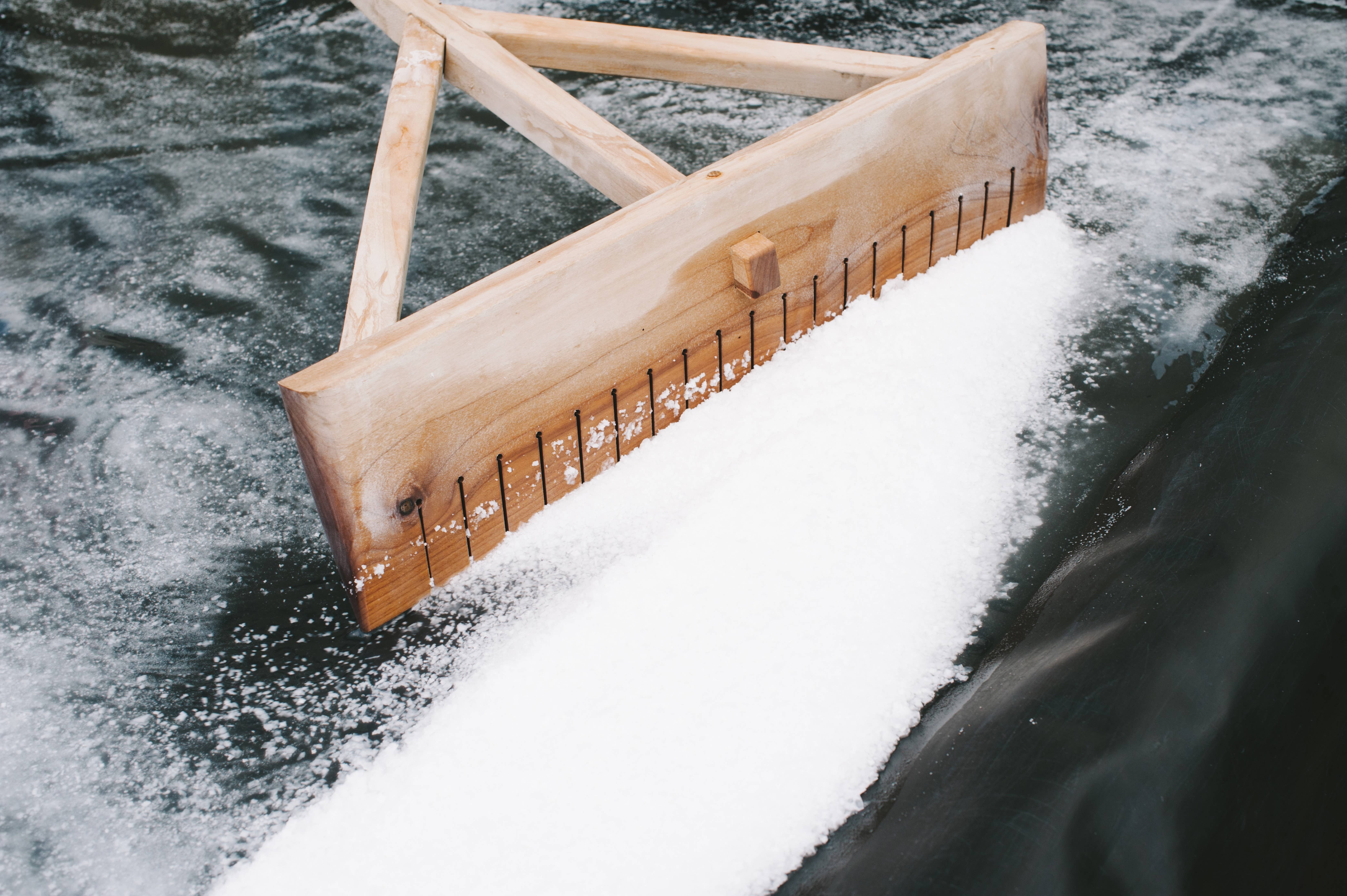 J.Q. Dickinson Appalachian Mercantile - Wholesale Salt - 1 oz Jars of Salt4