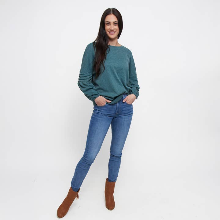 Howard's - Wholesale Knitted jumper – Women′s - Carson Pleated Bishop Long Sleeve Crew Neck Sweater2