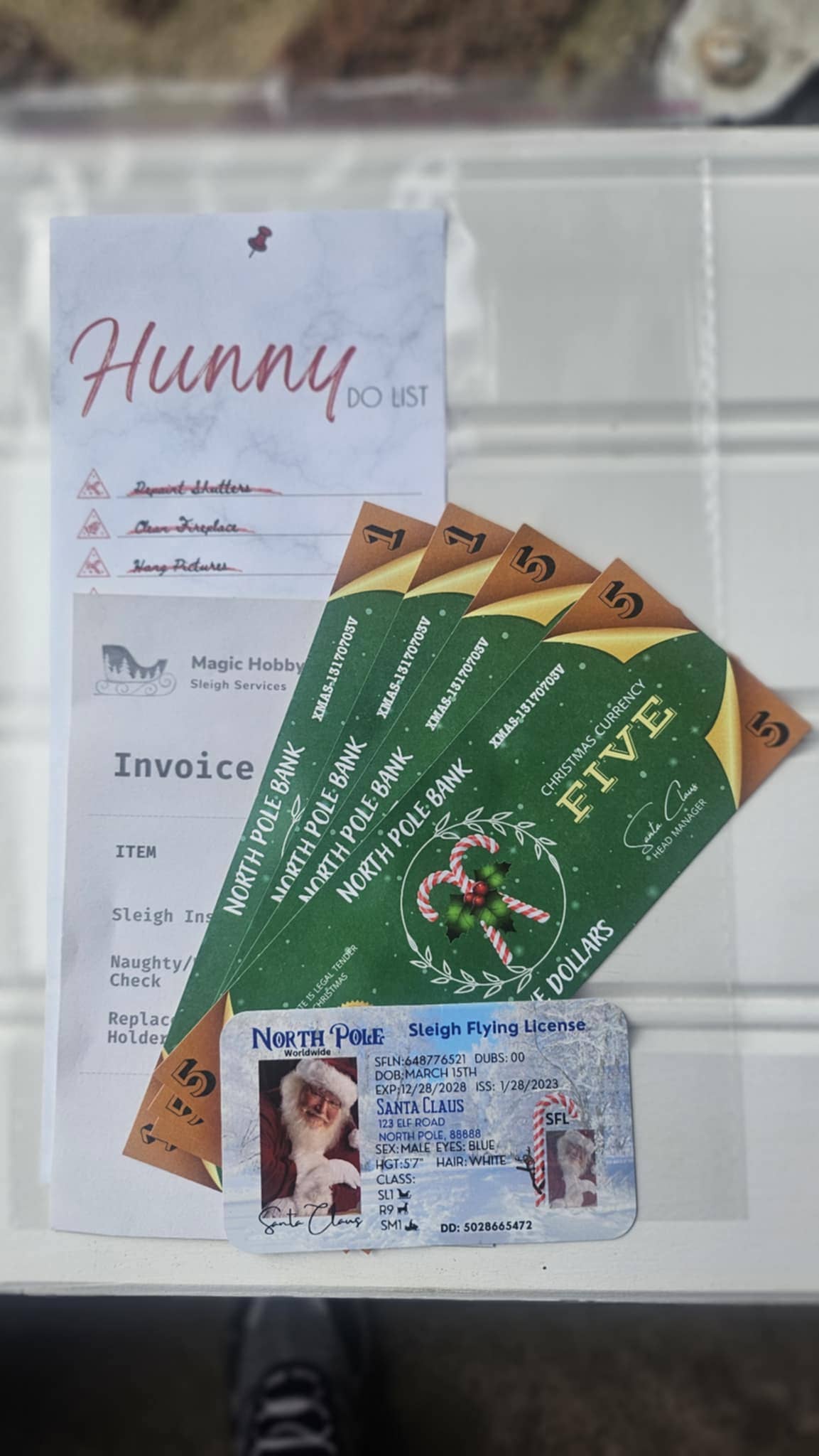 Snowfall Ridge LLC Accessories - Wholesale Christmas Decoration - White Santa Evidence Kit 2