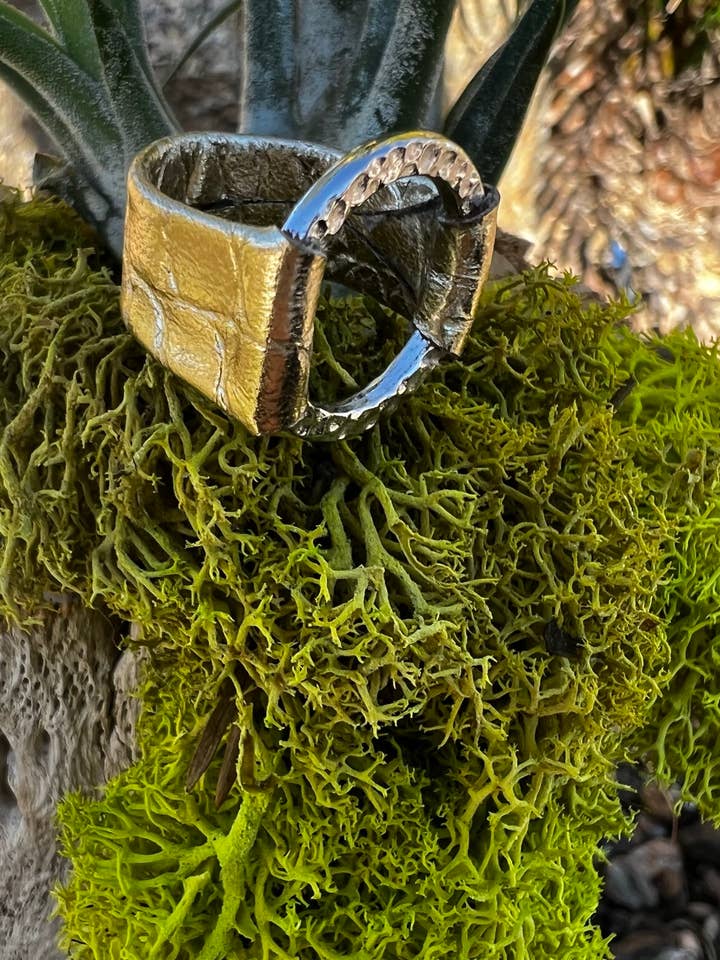 Upcycling-Designer-Lederringe für den Großhandel von Beadables