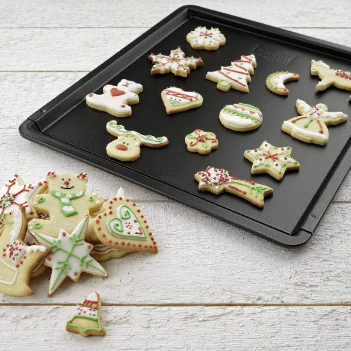 Zenker - Wholesale Baking Sheet/Mat - Set with extendable baking sheet and 9 cookie cutters on Zenker hanger1