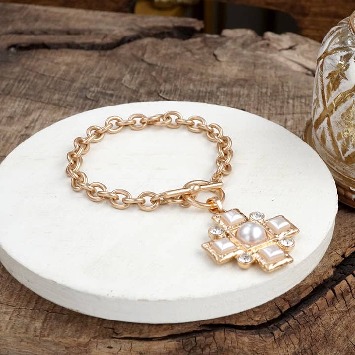 PennyLine inc - Wholesale Charm/Dangle Bracelet - Divine Gleam – Hammered Cross Toggle Bracelet with Pearls & Crystals1