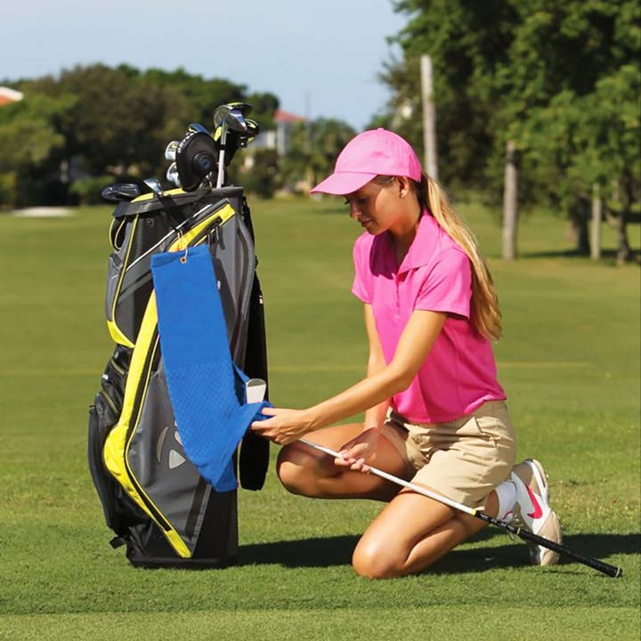 Pro Towels - Vente Serviette de sport - Serviette de golf à trois volets en velours platine : œillet et crochet13