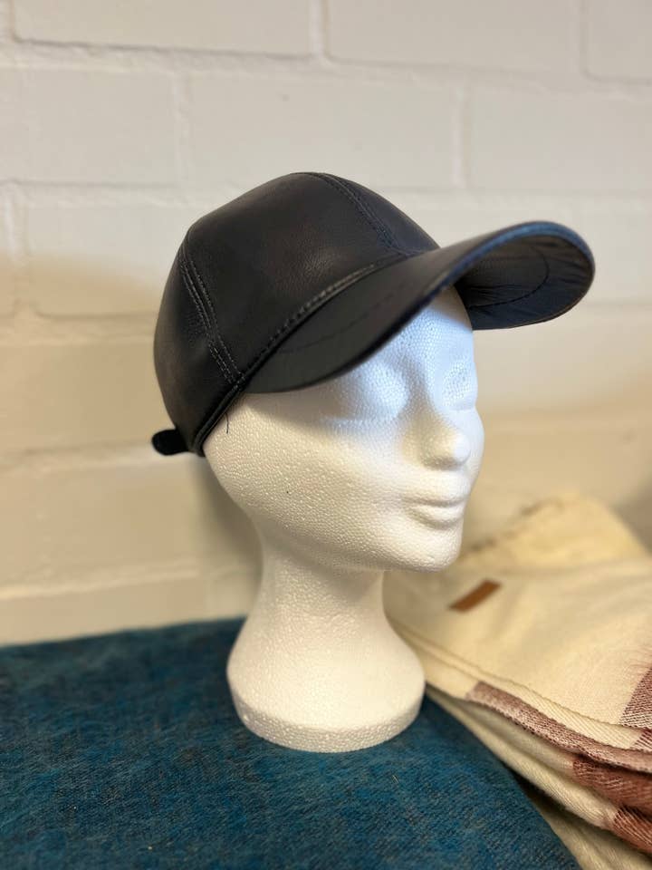 Cappello in Pelle di Pecora per la vendita all'ingrosso da parte di WeeSkins Holland