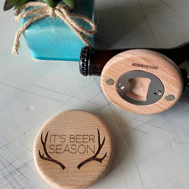 It's Beer Season - ouvre-bouteille magnétique en bois pour la vente par Ccrafts Crafty Creations