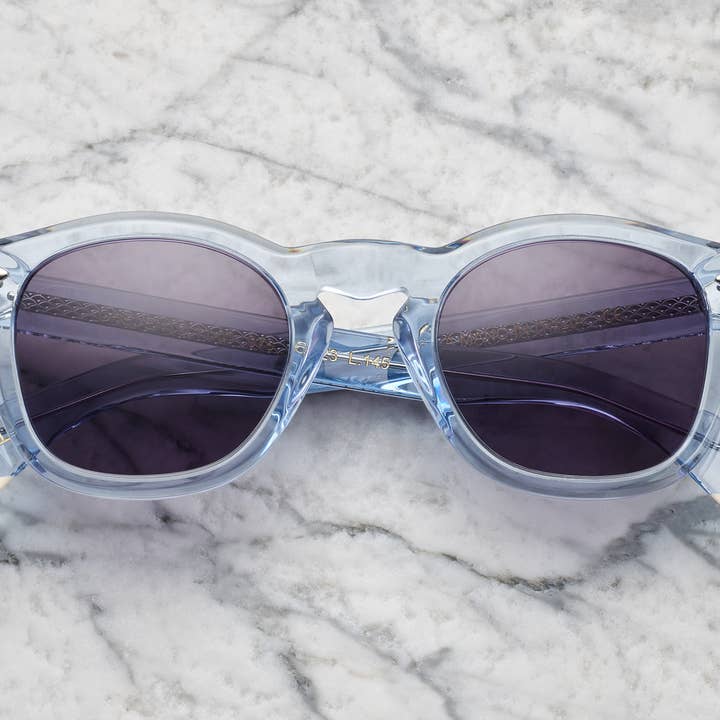 11:00 Klarblå för wholesale av Ghevento