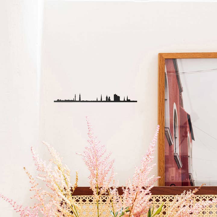 The Line - Wholesale Wall Accent - Wall Decor - Hamburg Skyline - Mini (19cm)4