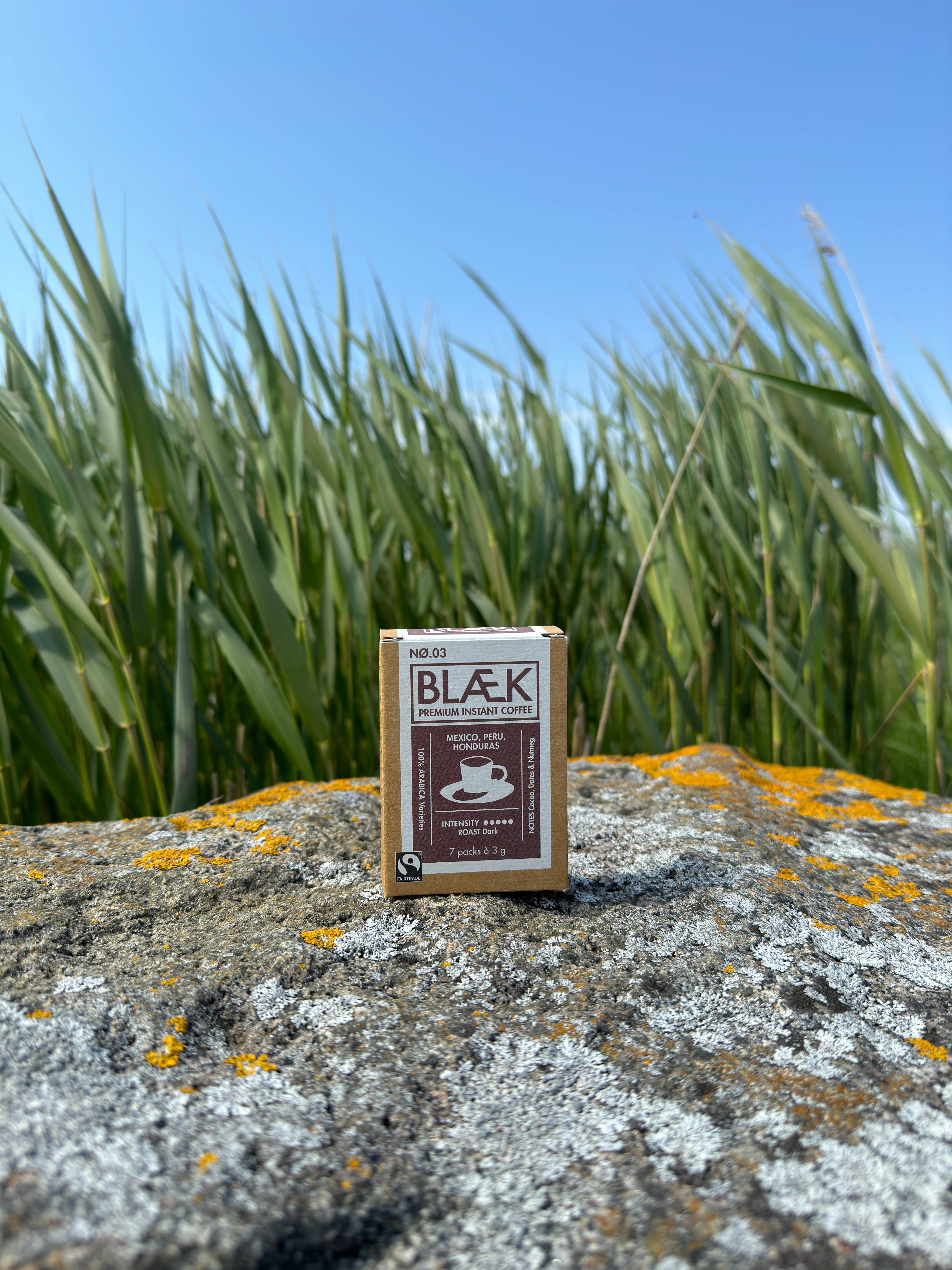 BLÆK Coffee - Wholesale Instant Coffee/Espresso - BLÆK Instant Coffee NØ.3 - Dark Roast - Box4