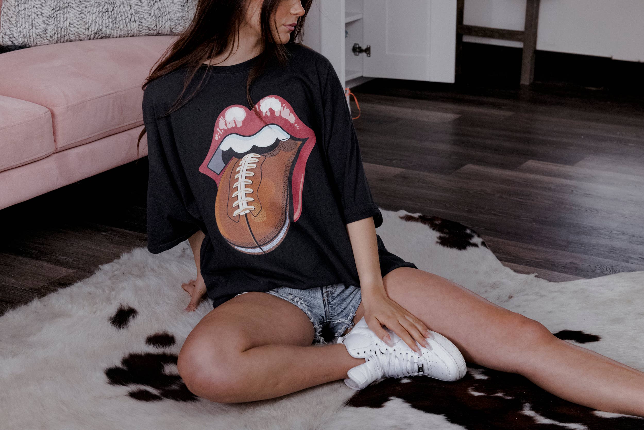 LivyLu - Vente T-shirt à imprimés – unisexe - Rolling Stones Football Lick Off Noir Oversize vieilli2