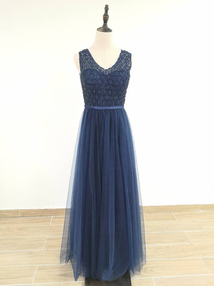 Robe de cérémonie en tulle col v longue Marine pour la vente par Les Voiliers