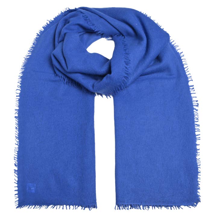 Écharpe en cachemire Feli-cs en bleu roi pour la vente par cute stuff GmbH