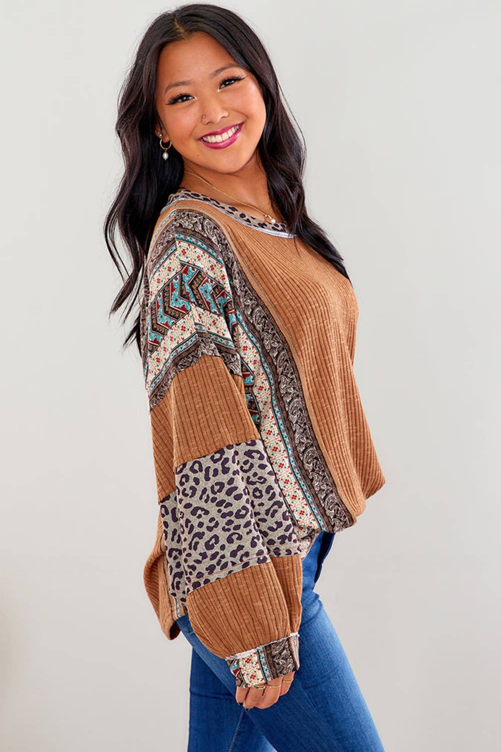 Lily Clothing - Wholesale Blouse - Women's - CONTRASTING COLOR STRIPED CREW-NECK BAGGY HOODIE7