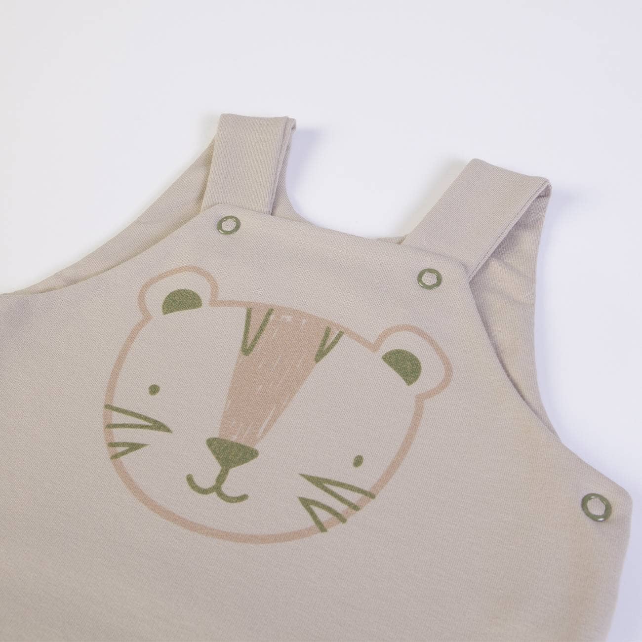 Brown green 16582 - Dungarees + t-shirt - AW 25-26 for wholesale on Faire7