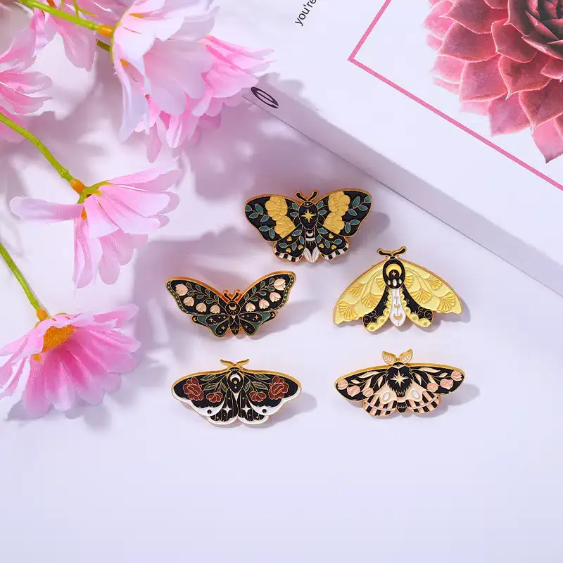 Magnifique Hearts - Wholesale Lapel Pin/Button - Floral Moth Butterfly Enamel Pins - Beautiful brooch pins3