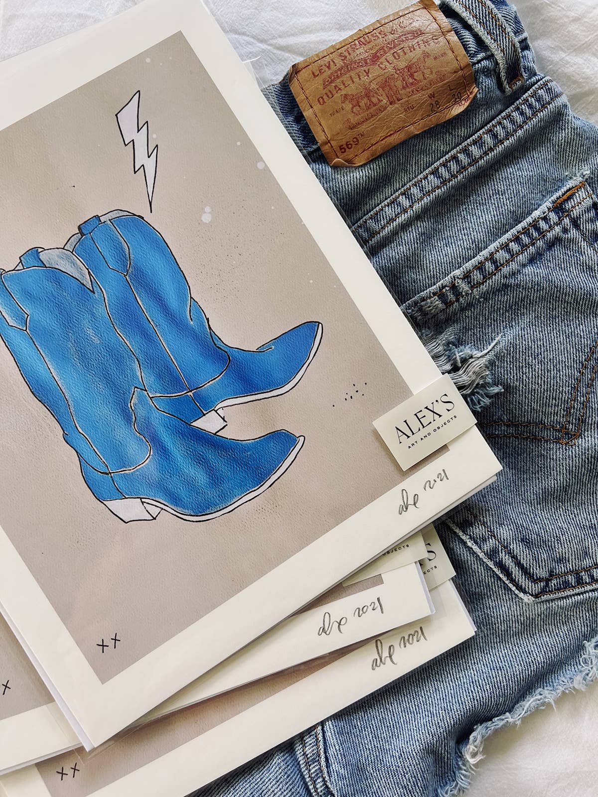 ALEX'S - Vente Affiche d'art - Bottes de cowboy bleues imprimées1