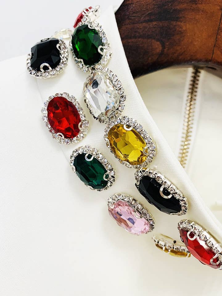 Productseeker – wholesale Klänning - Dam – DR065 Elegant ädelstensmyckad vit klänning10