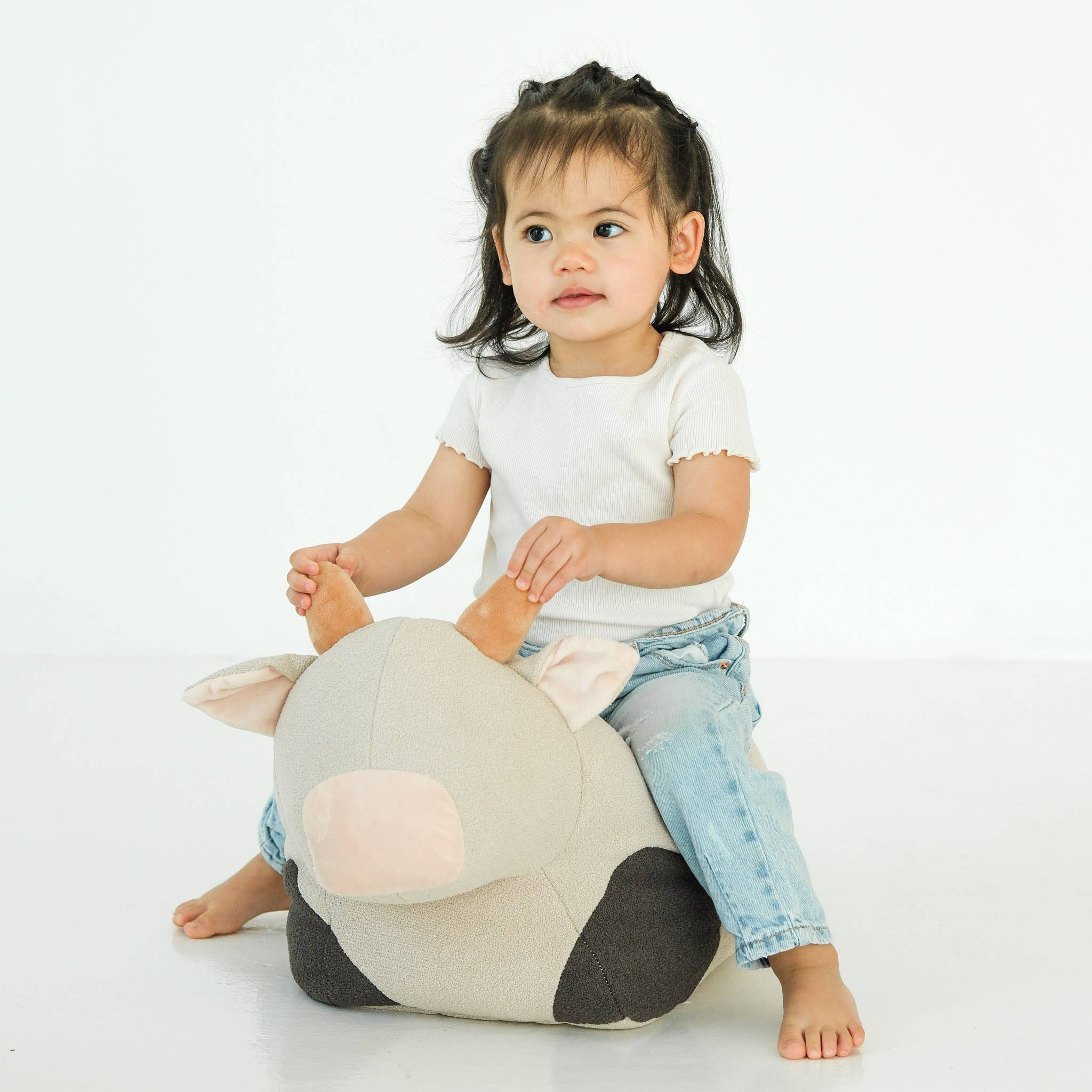 Little Lamb Kind - Wholesale Pouf - MOO MOO COW POUF // Ride-on toys5