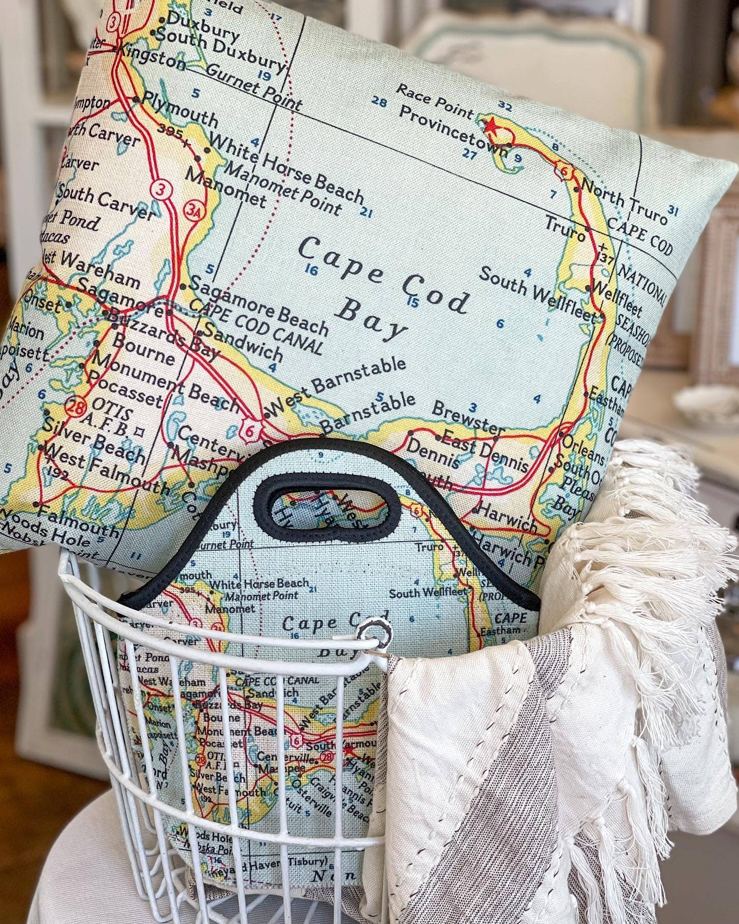 Daisy Mae Designs - Wholesale Throw/Decorative Pillow - Custom Map Pillow Decorative Throw Pillow Choose Any Town24