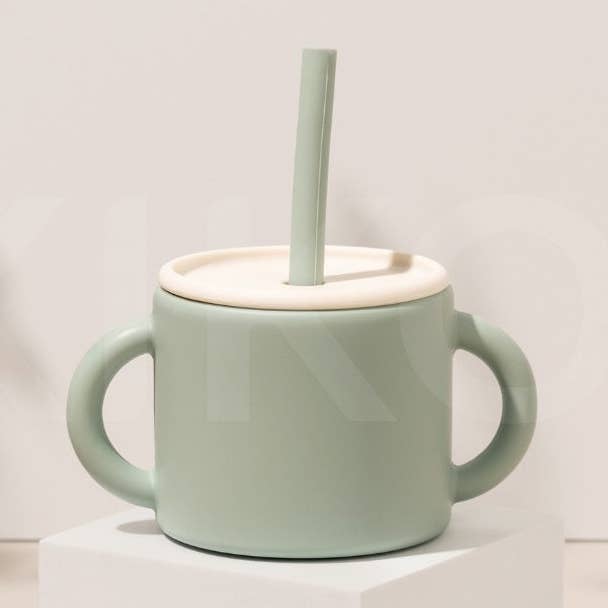 Silicone Cup With Lid And Straw I Sage for wholesale by KIKO The Label