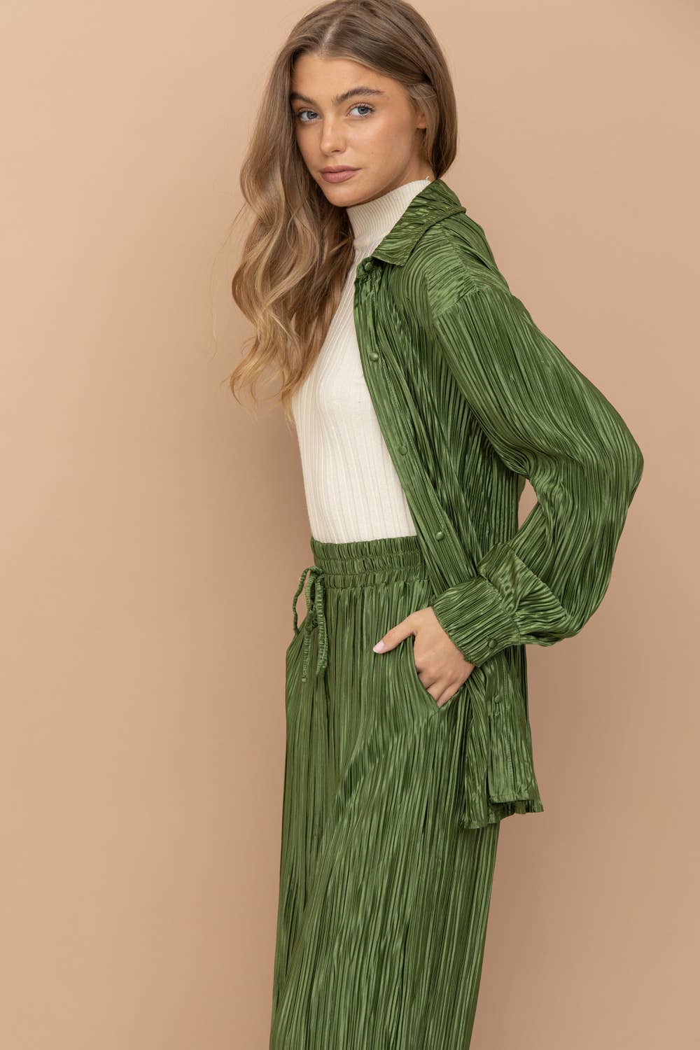 Blue B – wholesale Lounge set – Women's – 32108SET - Accordion Pleat Button Blouse Pant Lounge Set9