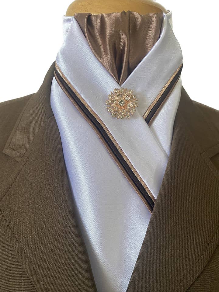 HHD Dressage Stock Slips Elfenben eller Vit, Trippel Piping i brons, Brun & Roséguld för wholesale av Heavenly Horse Designs