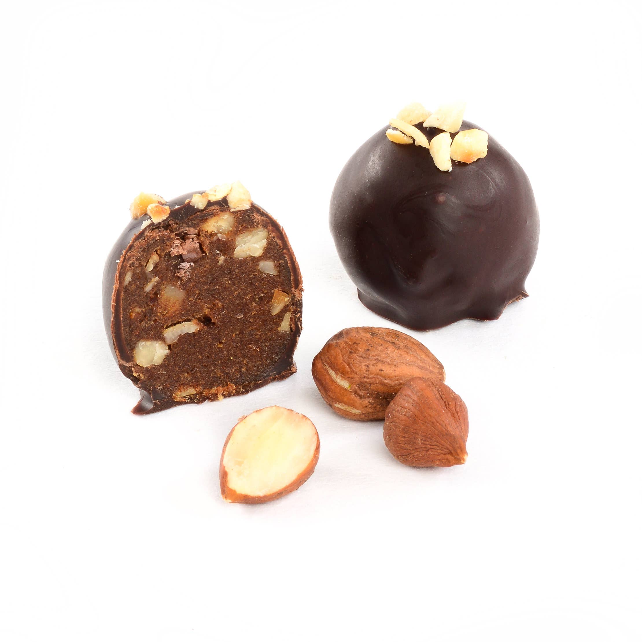 odilia - Wholesale Chocolate Box - Organic date Pralines4