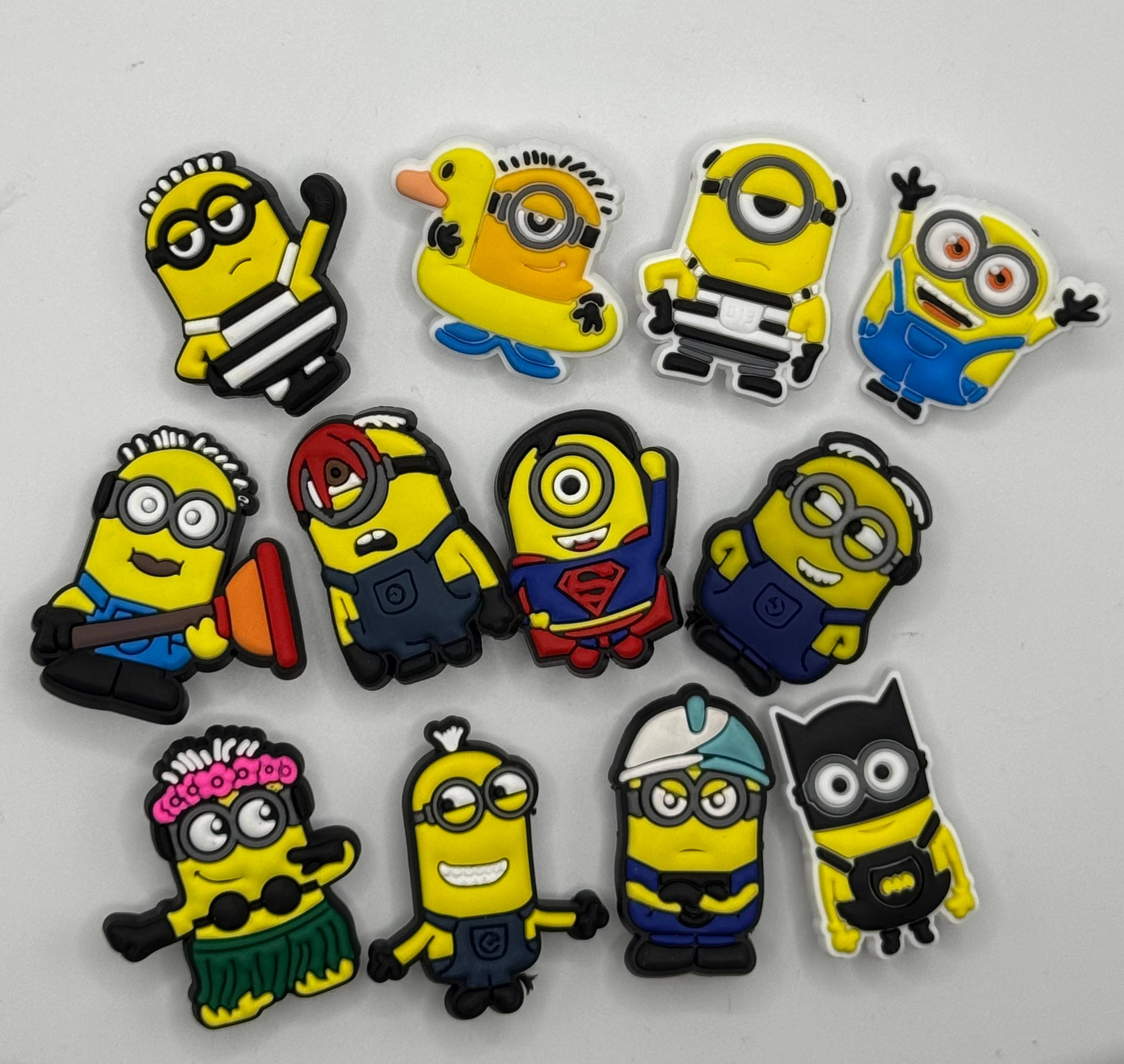 Stilnati - Venta al por mayor Accesorio de calzado - Unisex - 12 piezas de dijes para zapatos de Minions Despicable Me clips amarillos conjunto6