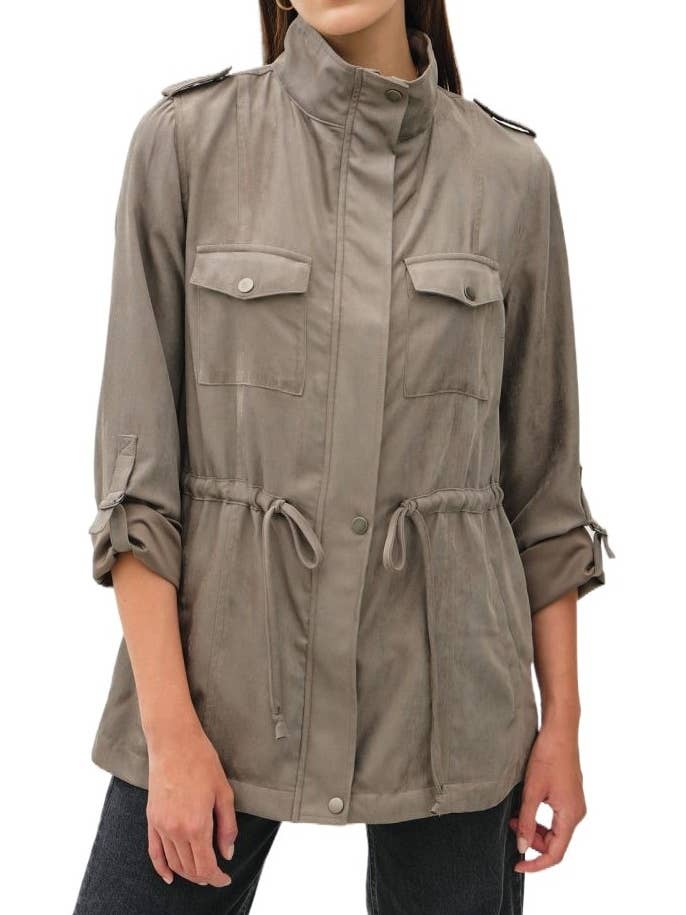 Veste utilitaire cargo safari à taille cintrée pour la vente par Vanilla Monkey