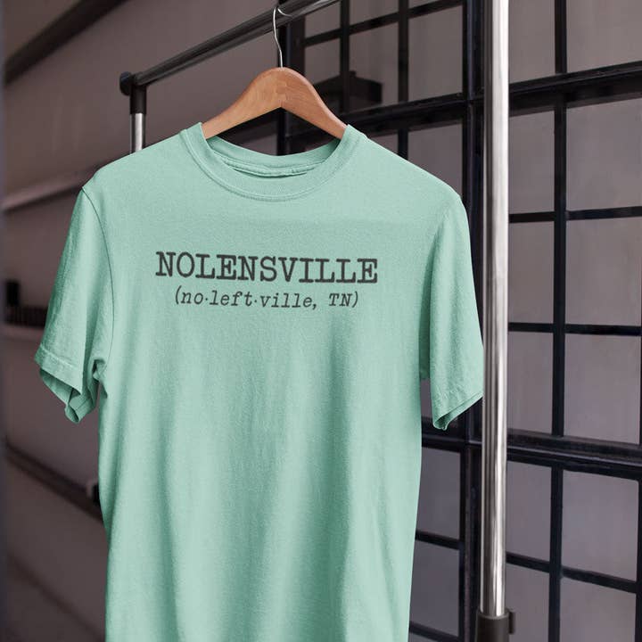 T-shirt unisexe no•left•ville, TN (Heather Dusty Sage) pour la vente par NSP Apparel