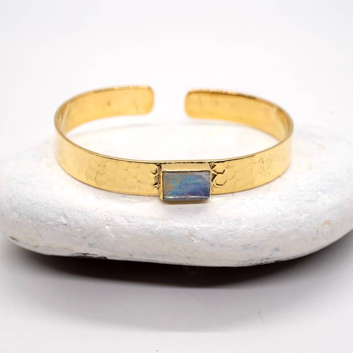 Hammered Cuff with Stone for wholesale by Baizaar