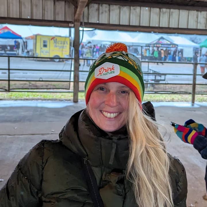 Bonnet à pompon Drink in Nature pour la vente par Drink in Nature