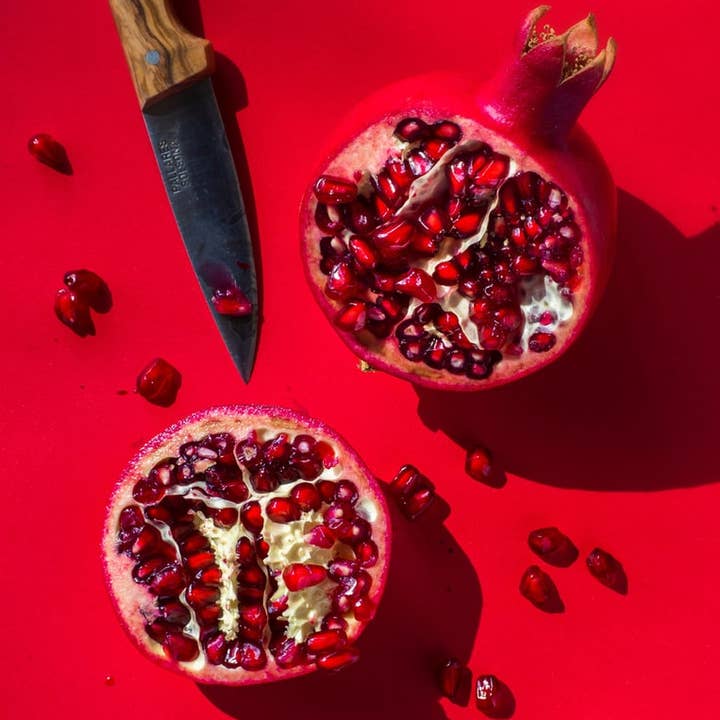 Antwerp Luxury candle supplies - Wholesale Craft Supplies - Pomegranate Red soluble dye to colour candles0