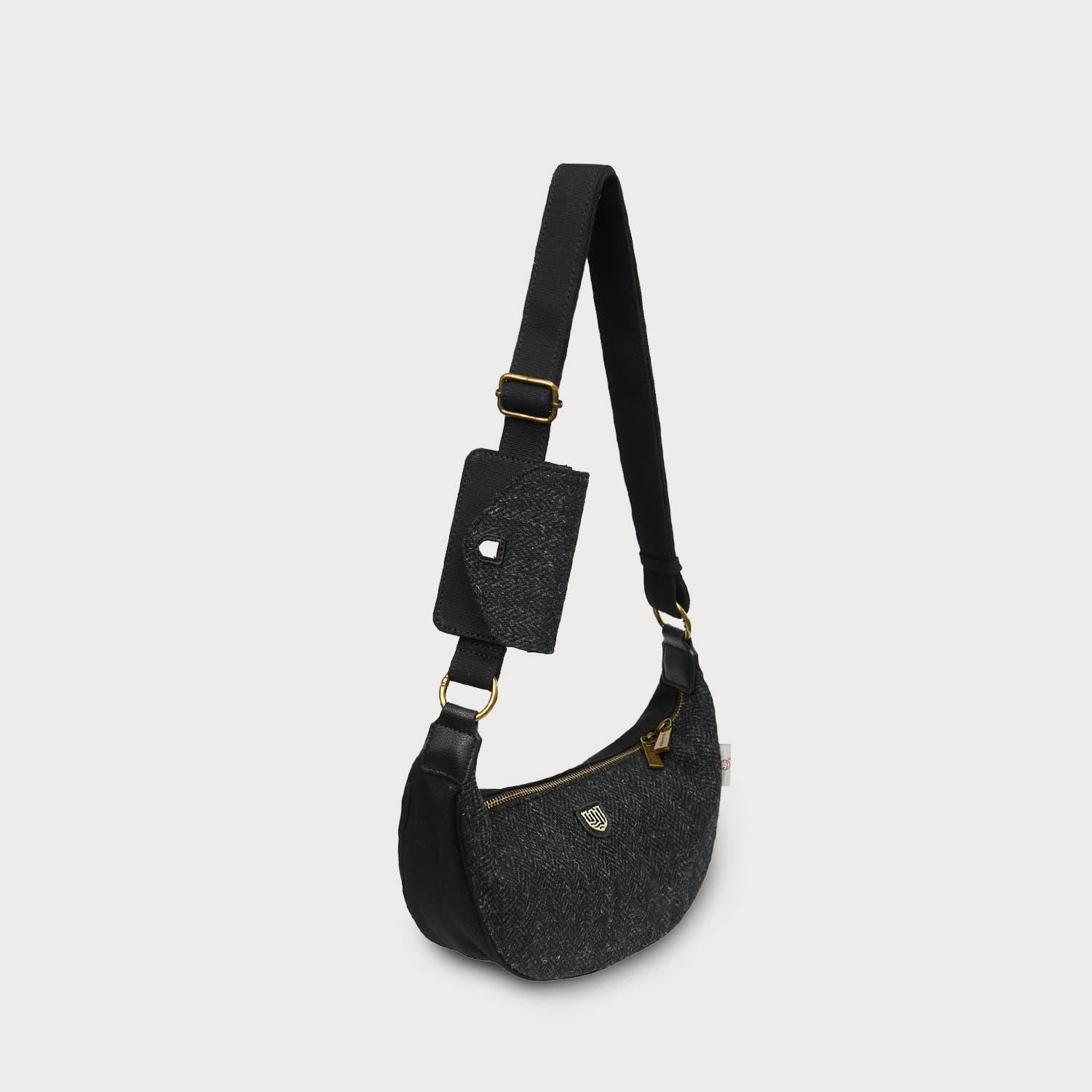 Islander - Wholesale Crossbody Bag - Women's - The Luna Bag8