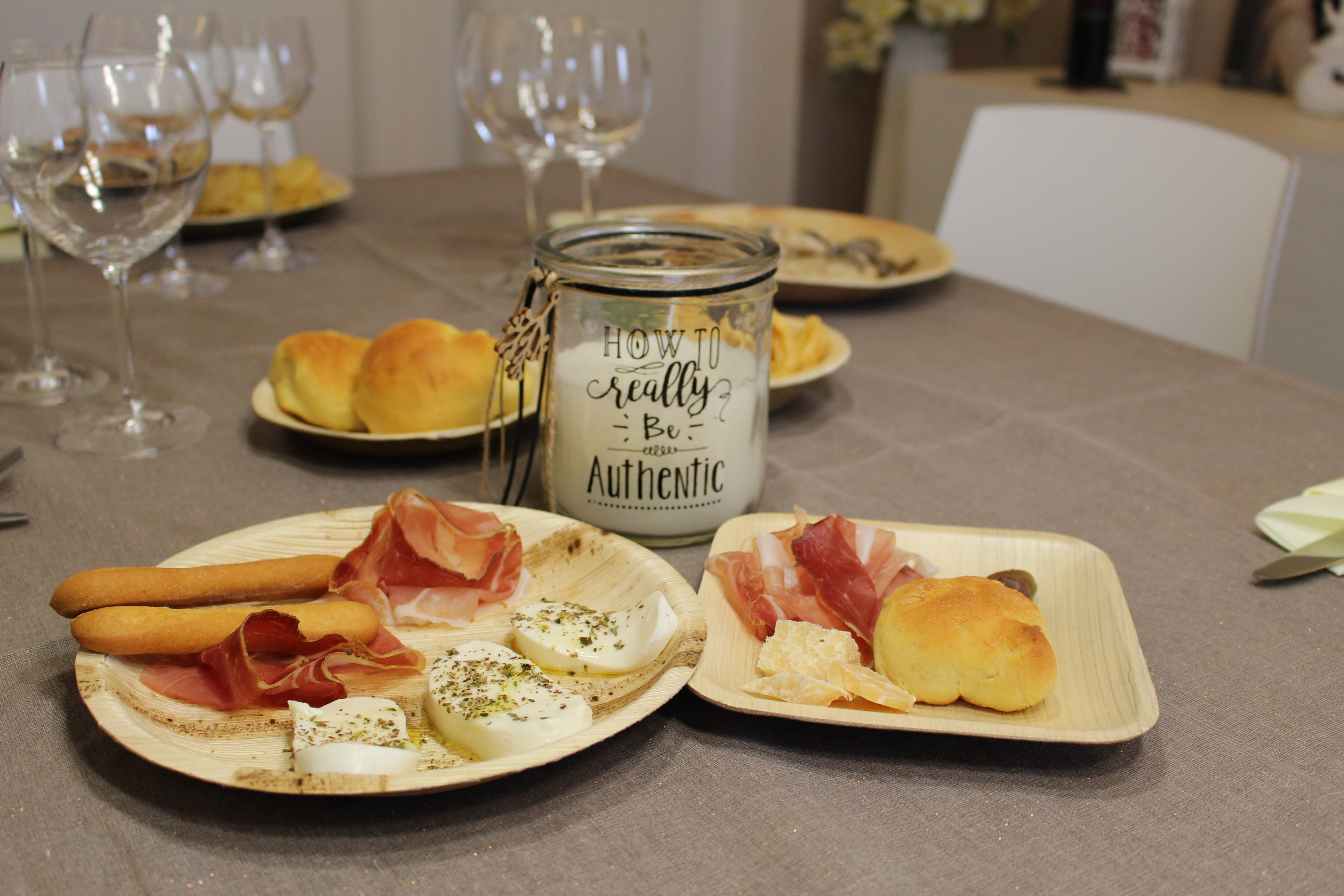 GNB S.r.l. (BioChic) - Wholesale Disposable Plate - Compostable disposable palm leaf plate Fondo 18cm1