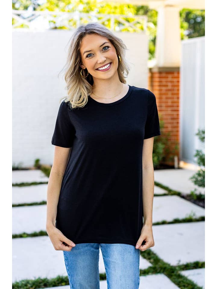 Black Crewneck Tee for wholesale on Faire1