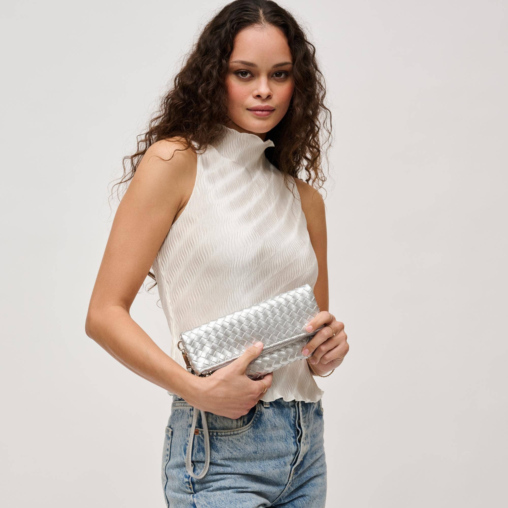 Urban Expressions – wholesale Clutch bag – women's – Aria Woven Wristlet Clutch31