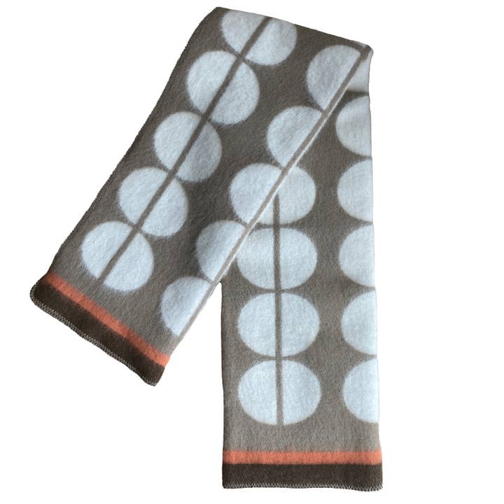 Funky Doris - Wholesale Throw Blanket - Felix jacquard woven blanket beige, soft Norwegian wool