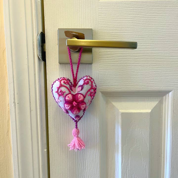 Artesana Love - Vendita all'ingrosso Set di decorazioni - Ornamenti a forma di cuore di neve - Set di 3 1