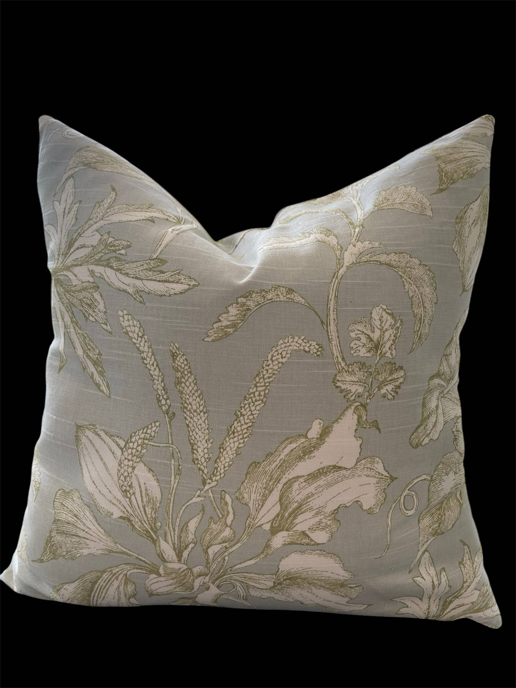 Dahlia & Grace pillows - Wholesale Throw/Decorative Pillow - Lois Botanical Throw Pillow with Feather Insert      2